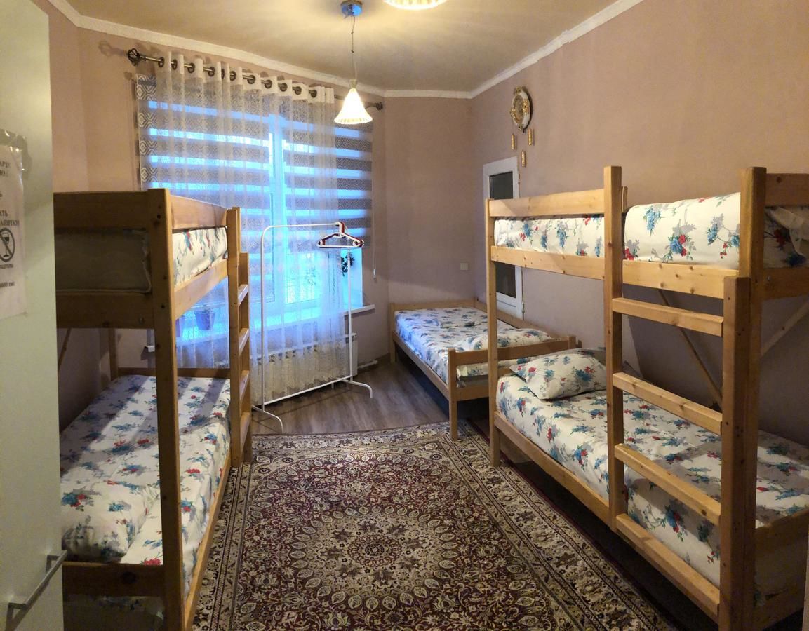Отели типа «постель и завтрак» Hostel Arzy Атырау-10